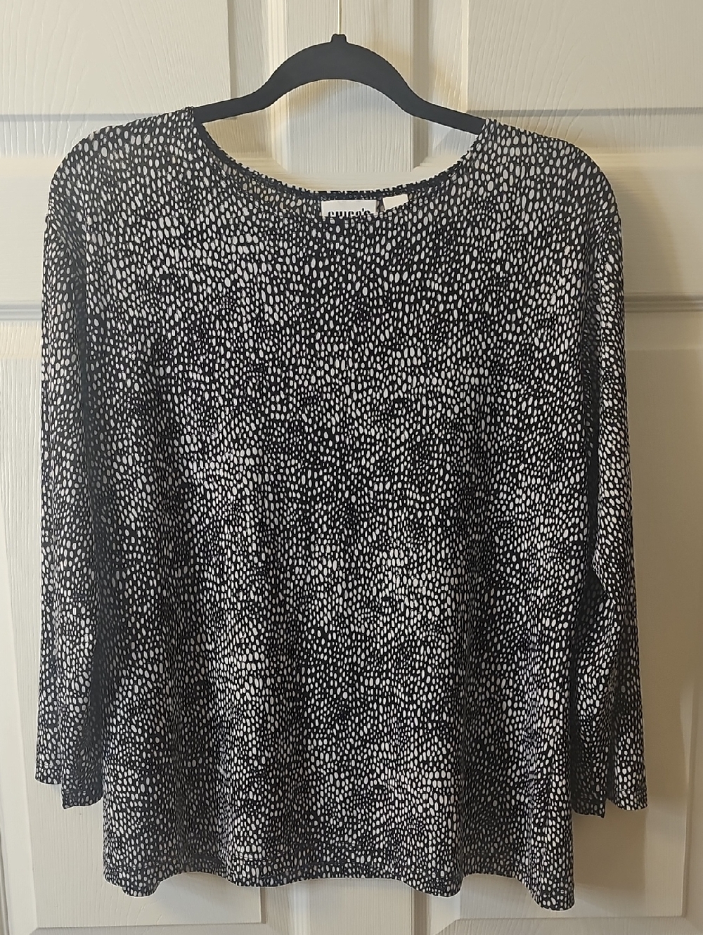 Chicos Black & White Dotted Lightweight Top, 3